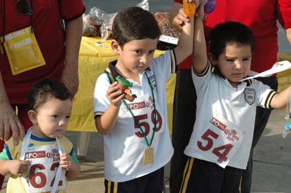 Festejan la Plaza Morelos con Carnaval Atlético