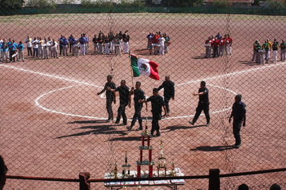 Inauguran béisbol Supermaster