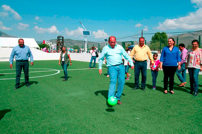 Entrega RMV más  espacios deportivos