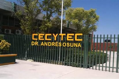 Riñen estudiantes de  Cecytec Castaños