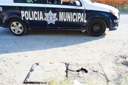 Cuidan Policías  registro de Telmex