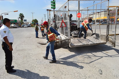 Aplican ‘mejoralito’ en bacheo de calles