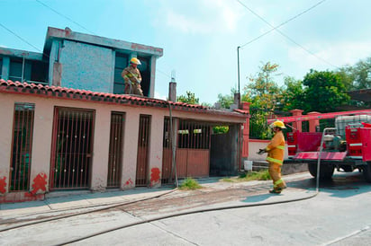 Se incendia  planta alta