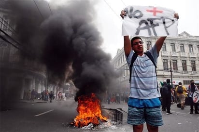 Protestan en Chile contra pensiones