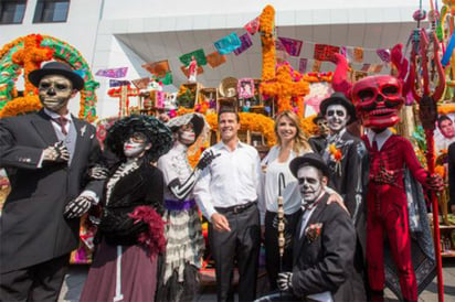 Encabeza EPN festejo del Día de Muertos