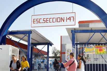 Sin respuesta a petición de apoyo Escuela Sección 147