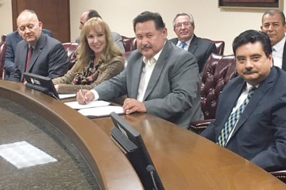 Firman convenio radio Coahuila y PJEC