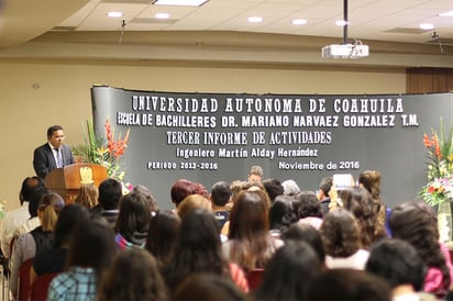 Presenta preparatoria Tercer Informe de Actividades