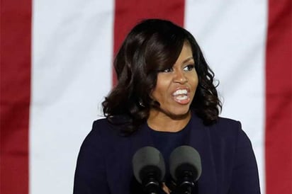 Michelle Obama le da un  tour a Melania Trump