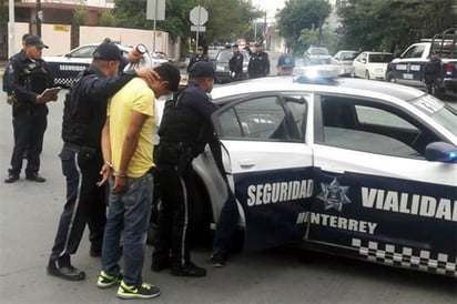 Caen tres ladrones   tras persecución