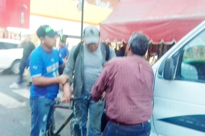 Atrapan comerciantes  a ladrón en el centro