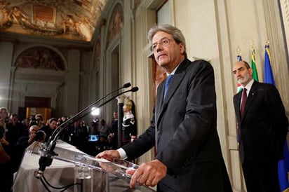 Canciller Gentiloni sustituye a Renzi