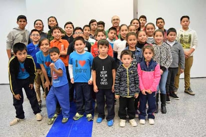 Celebran torneo de Ajedrez