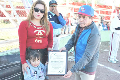 Premiaron a los Campeones