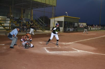 Los Guangos cierran ganando