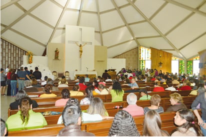 Se desborda la fe a Virgen del Tepeyac