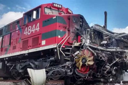 Tren embiste a  tráiler en Jalisco