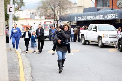 Agresor del Colegio  presumió el arma antes de disparar