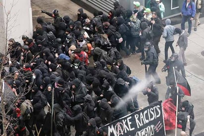 Deja 217 detenidos protestas anti Trump