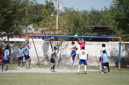 Acción en futbol rielero