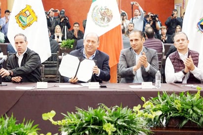 Defiende Coahuila a sus gasolineros