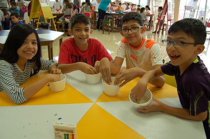 Invita ‘Mini Pape’ a ciclo de talleres