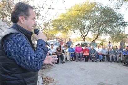 Plantean pensionados necesidades al Alcalde