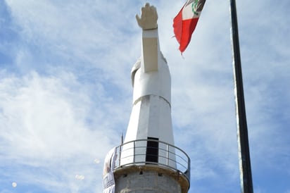 Inauguran Cristo del Consuelo