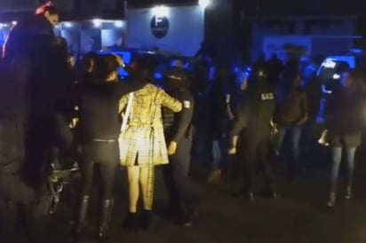 Clausuran festejos  PoMultas por 17 mil deja riña en antror tremenda riña campal.