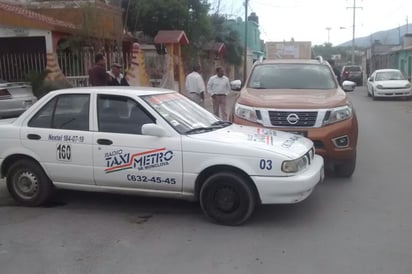 Taxista se pasa ALTO