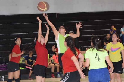 Conviven en Torneo de Basquetbol