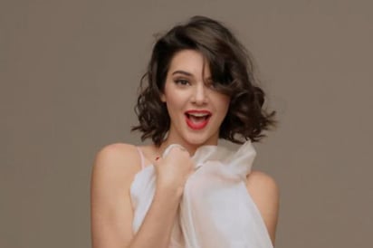 Kendall Jenner se transforma en Marilyn Monroe en video