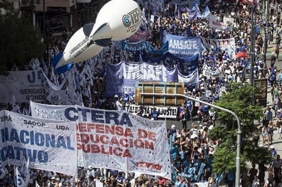 Vive Argentina paro docente