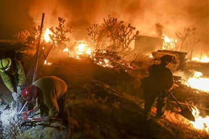 Enorme incendio atrás de Trinity