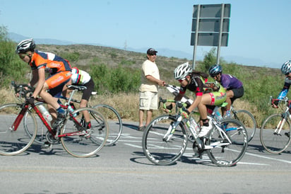 Invitan a Carrera Ciclista