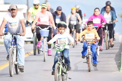 Exitoso paseo ciclista