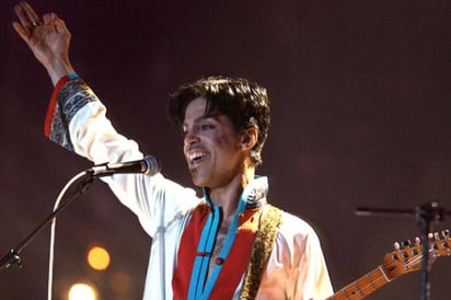 Bloquean lanzamiento del nuevo disco de Prince