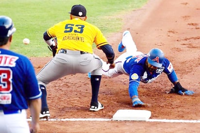 Rieleros Apalean a los Acereros