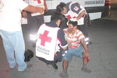 Derrapa su motocicleta