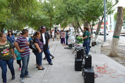 Autoriza ‘La Pólvora’ ‘pulga’ en la Plaza Principal