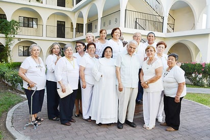 Padre Gilberto Almaraz de la Rosa Celebra 80 años