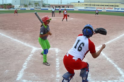 Diablas espanta a las Villanas