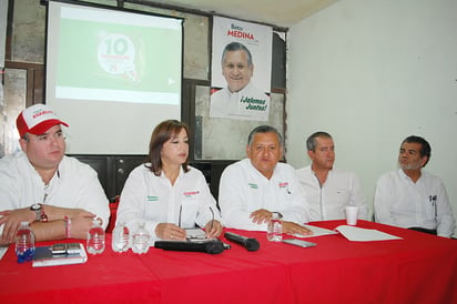 Hacen 10 compromisos