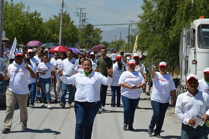 Sector Oriente está con Lupita Oyervides