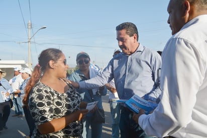 Conoce Armando ‘El Güero’ Pruneda necesidades de familias de la Borja