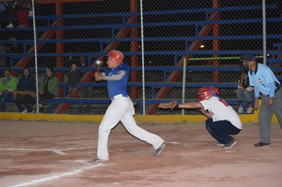 Becerros vence a Piratas