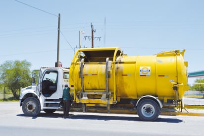 Sin operar un camión recolector de basura