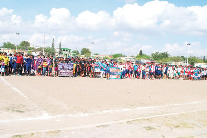 Inauguraron fútbol castañense