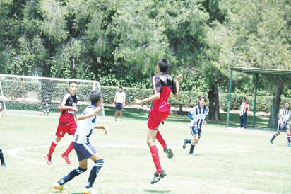 Rayados siguen ganando