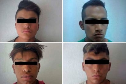 Violan 4 hombres a mujer frente a esposo